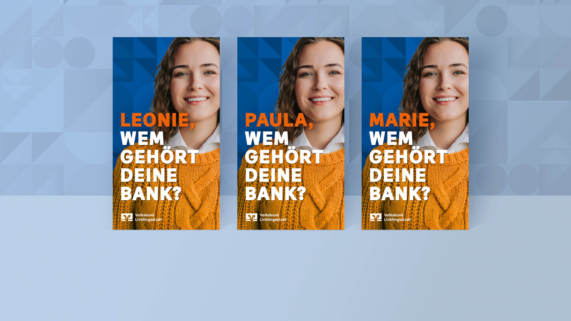 Mehrere personalisierte Flyer liegen nebeneinander. Auf den Flyern ist eine junge Frau mit freundlichem Lächeln zu sehen. Sie hat einen gelben Strickpullover an. Im Hintergrund befindet sich ein geometrisches Muster. Der Text auf dem Flyer spricht den Betrachter persönlich an: "Leonie, wem gehört deine Bank?"